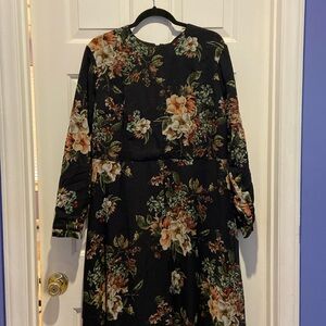 Annah Hariri Dress NWT Size 18 - Fully Lined Long Sleeve- Beautiful Print